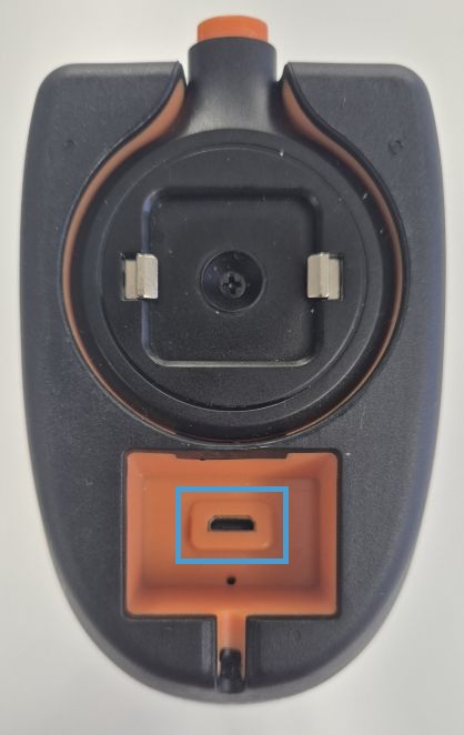 saveo_bolt_with_micro_usb_port_visible.jpg